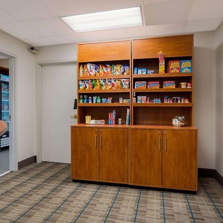 Mainstay Suites Wilmington - University Area Bagian luar foto