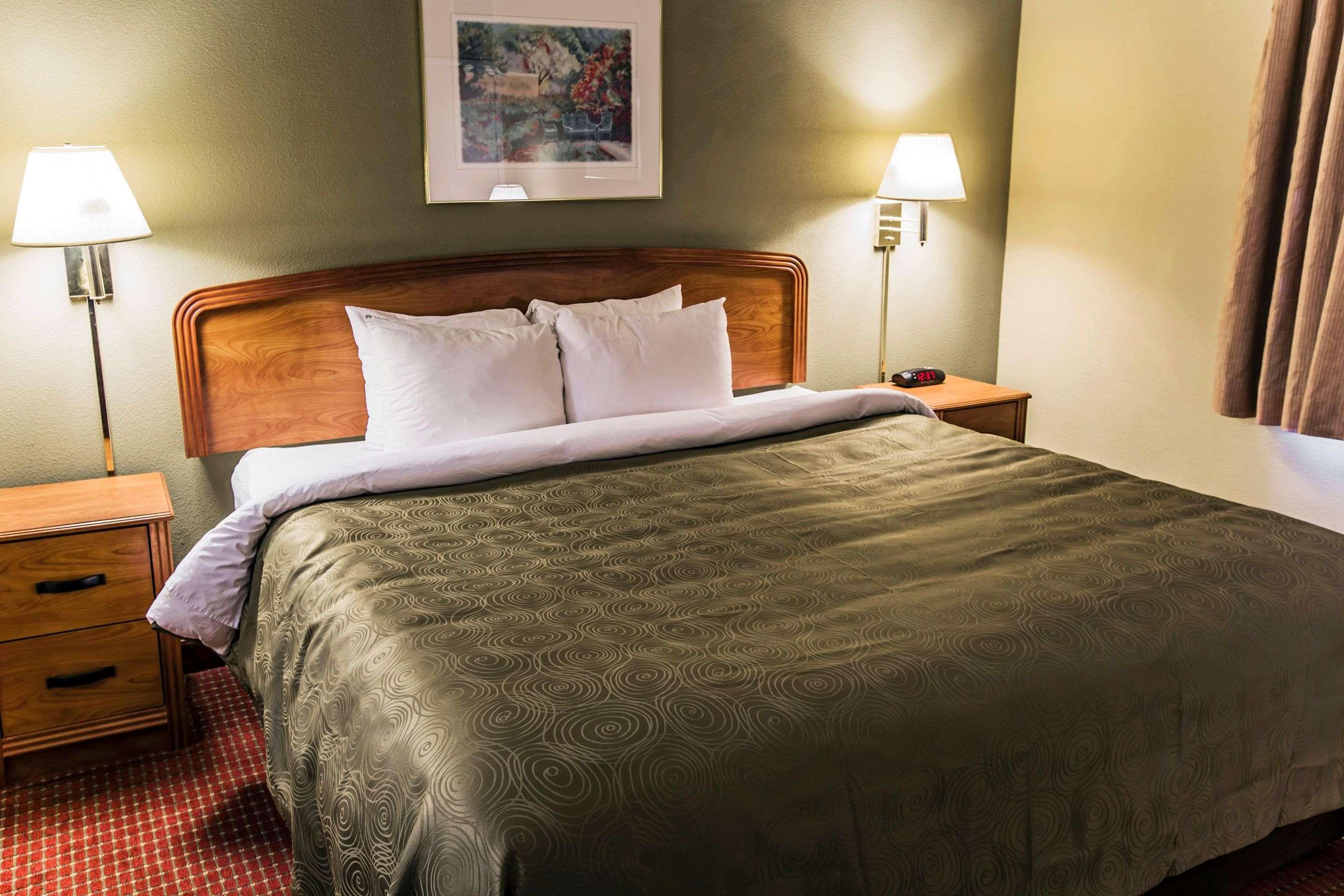 Mainstay Suites Wilmington - University Area Bagian luar foto