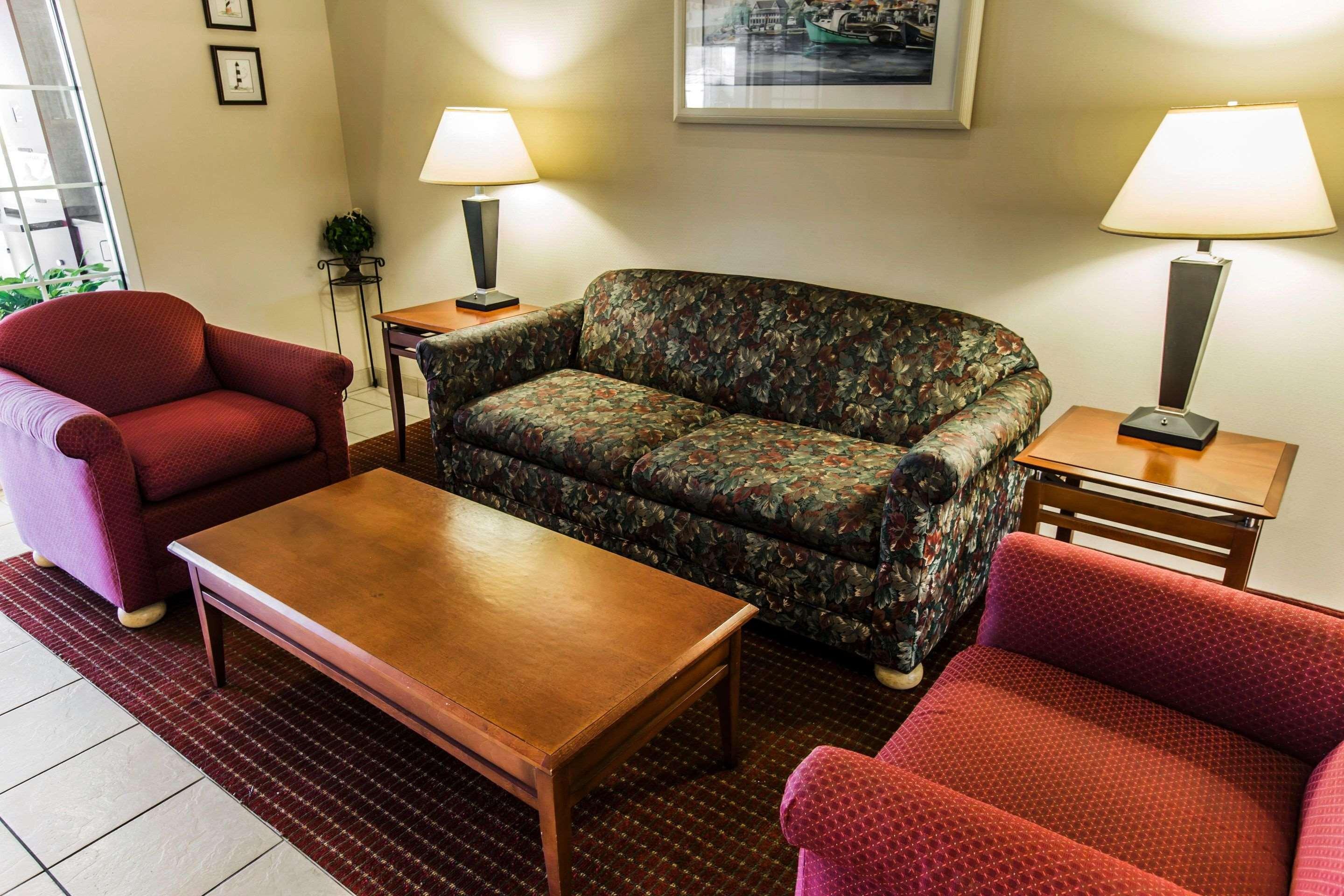 Mainstay Suites Wilmington - University Area Bagian luar foto