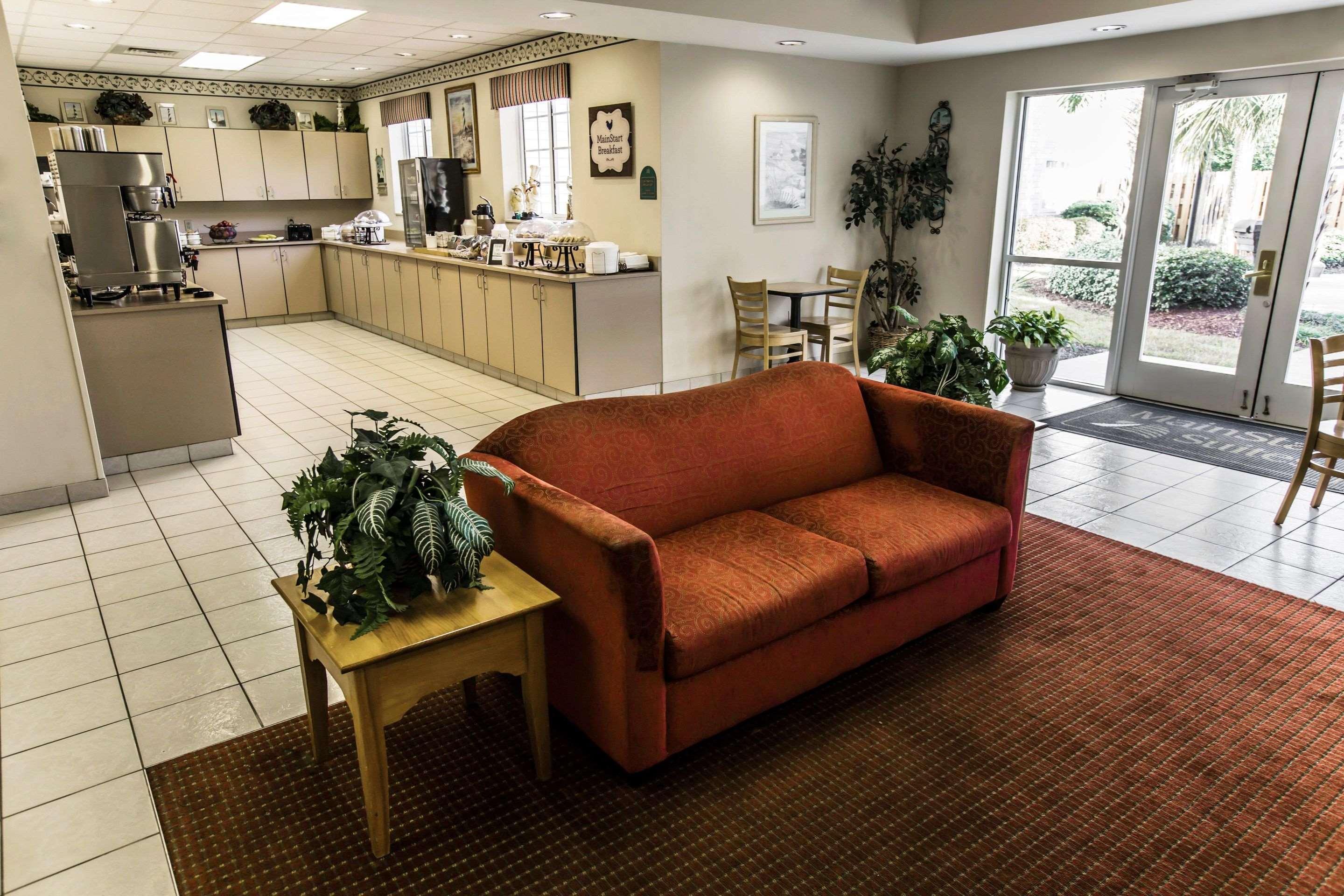 Mainstay Suites Wilmington - University Area Bagian luar foto