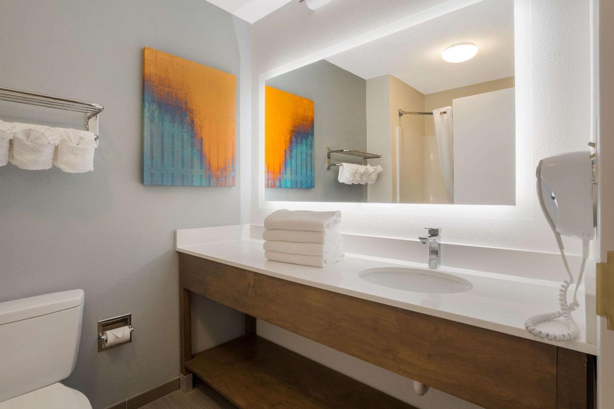 Mainstay Suites Wilmington - University Area Bagian luar foto