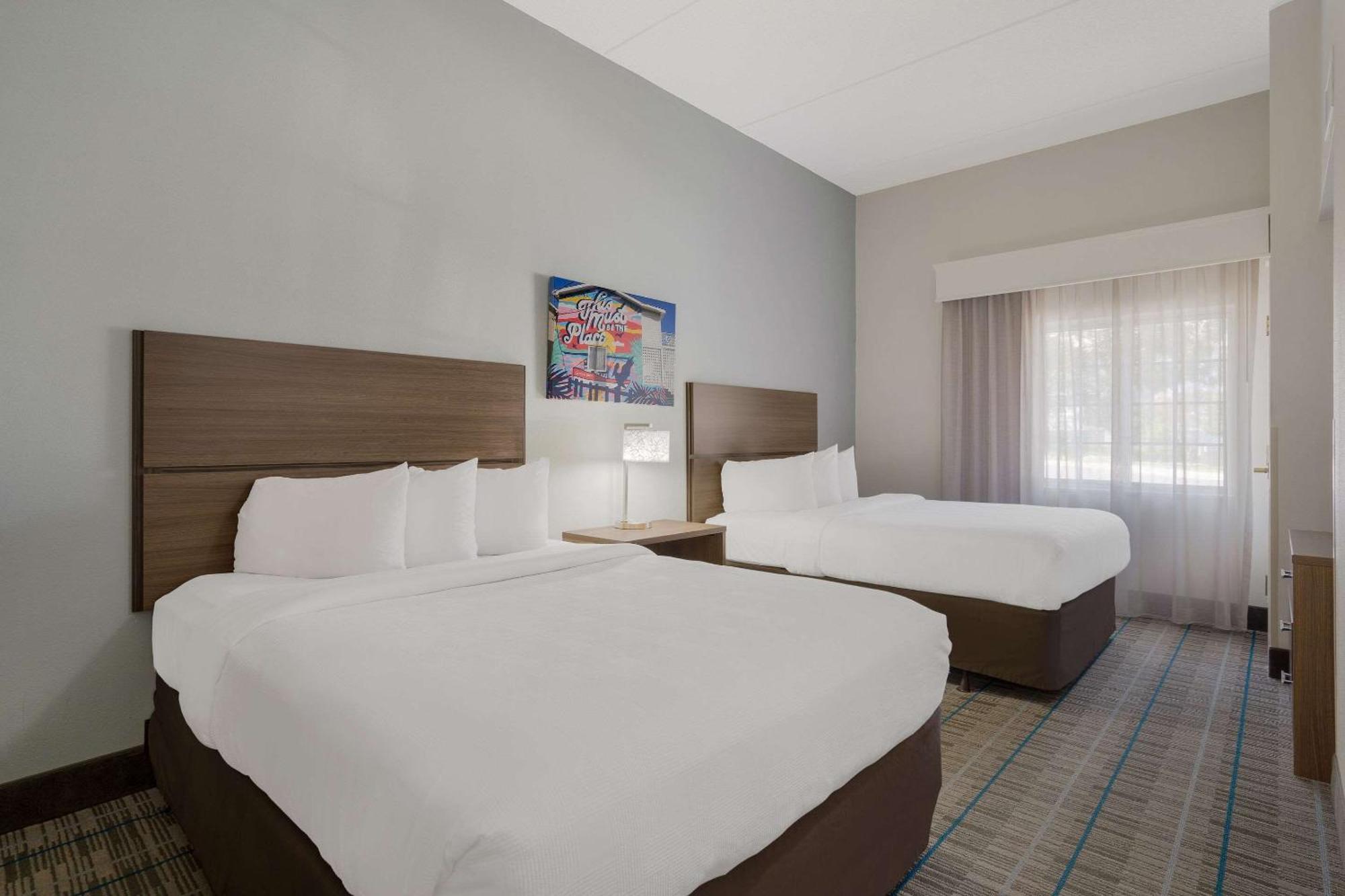 Mainstay Suites Wilmington - University Area Bagian luar foto