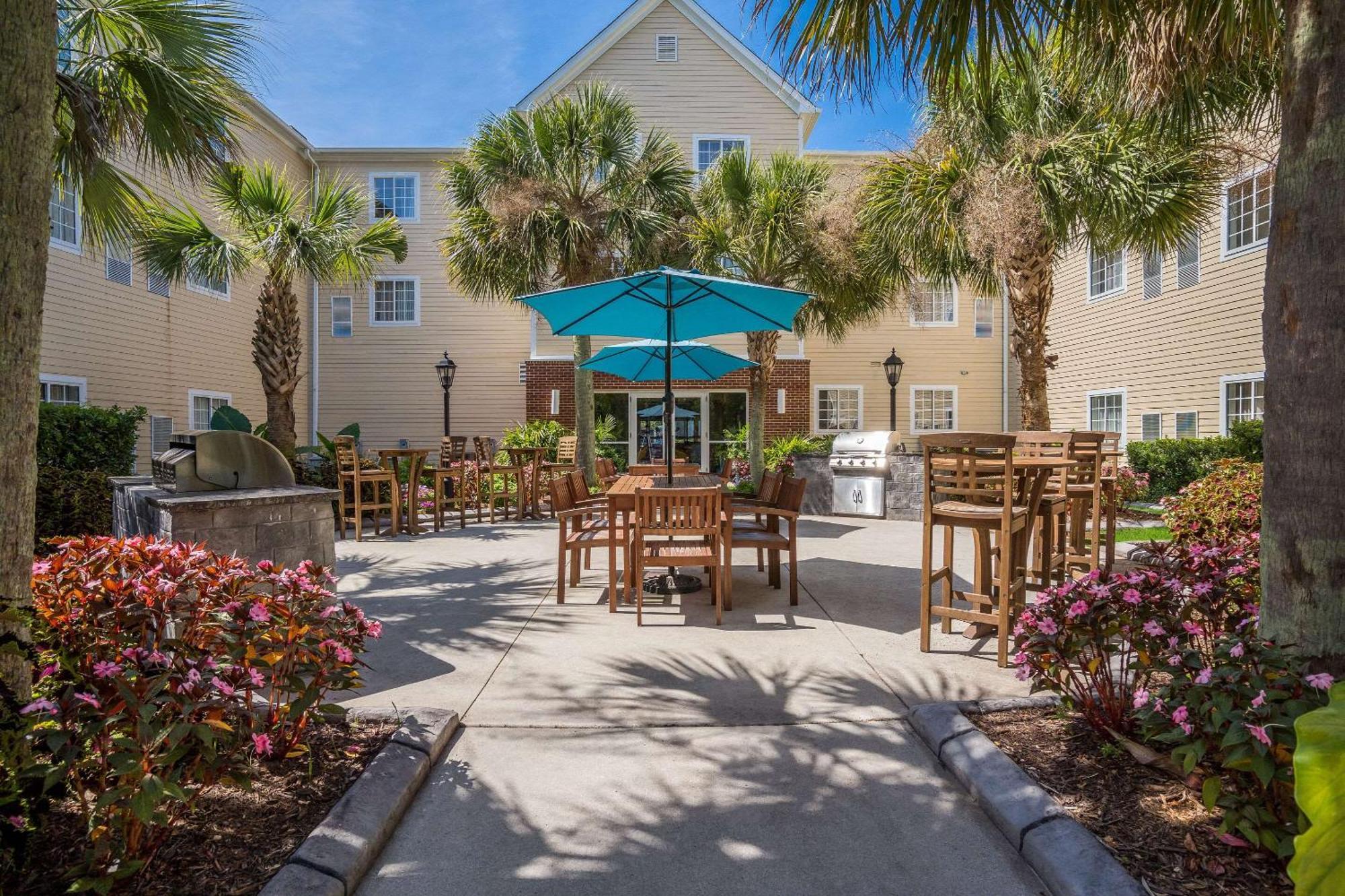 Mainstay Suites Wilmington - University Area Bagian luar foto
