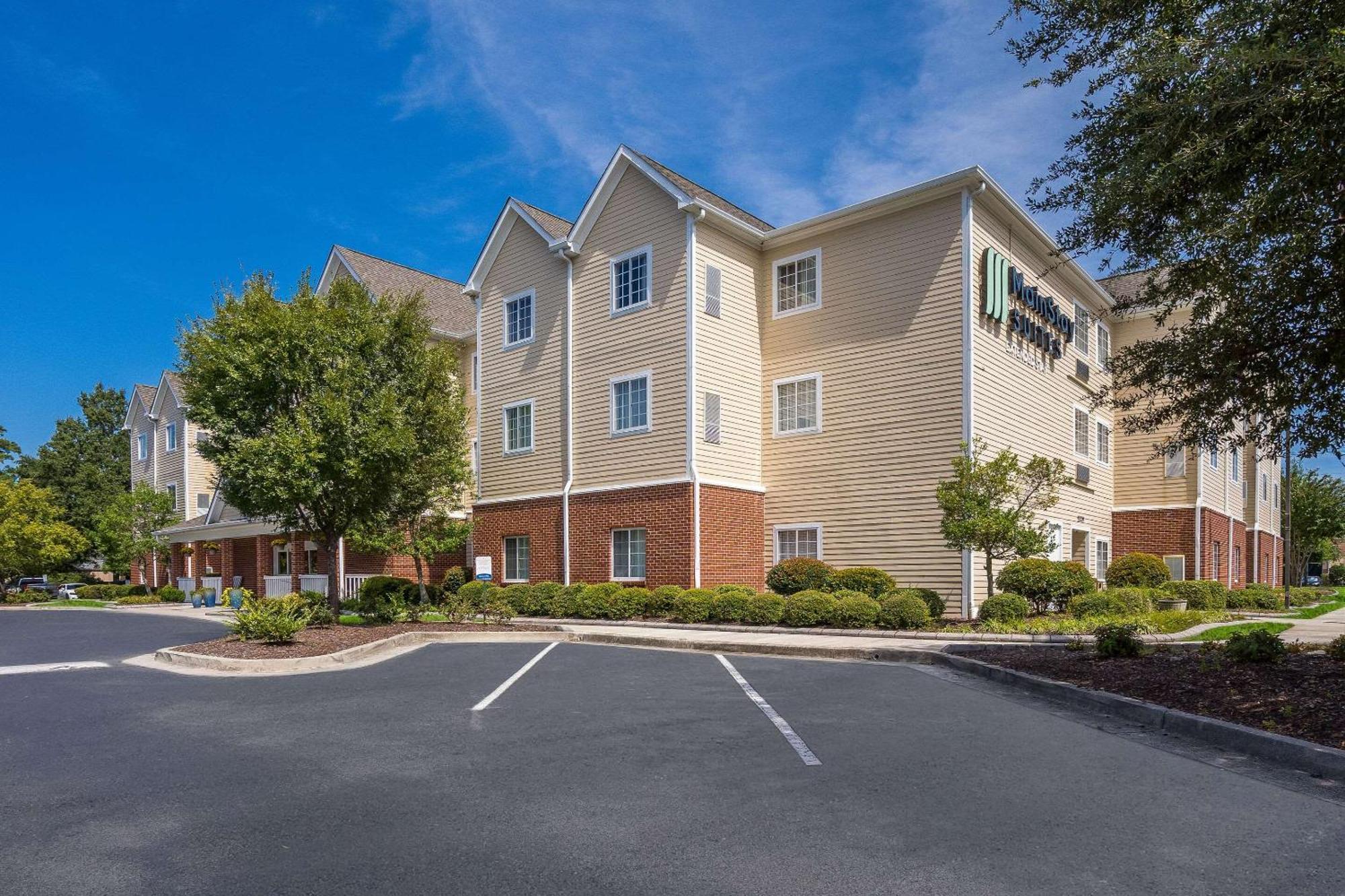 Mainstay Suites Wilmington - University Area Bagian luar foto