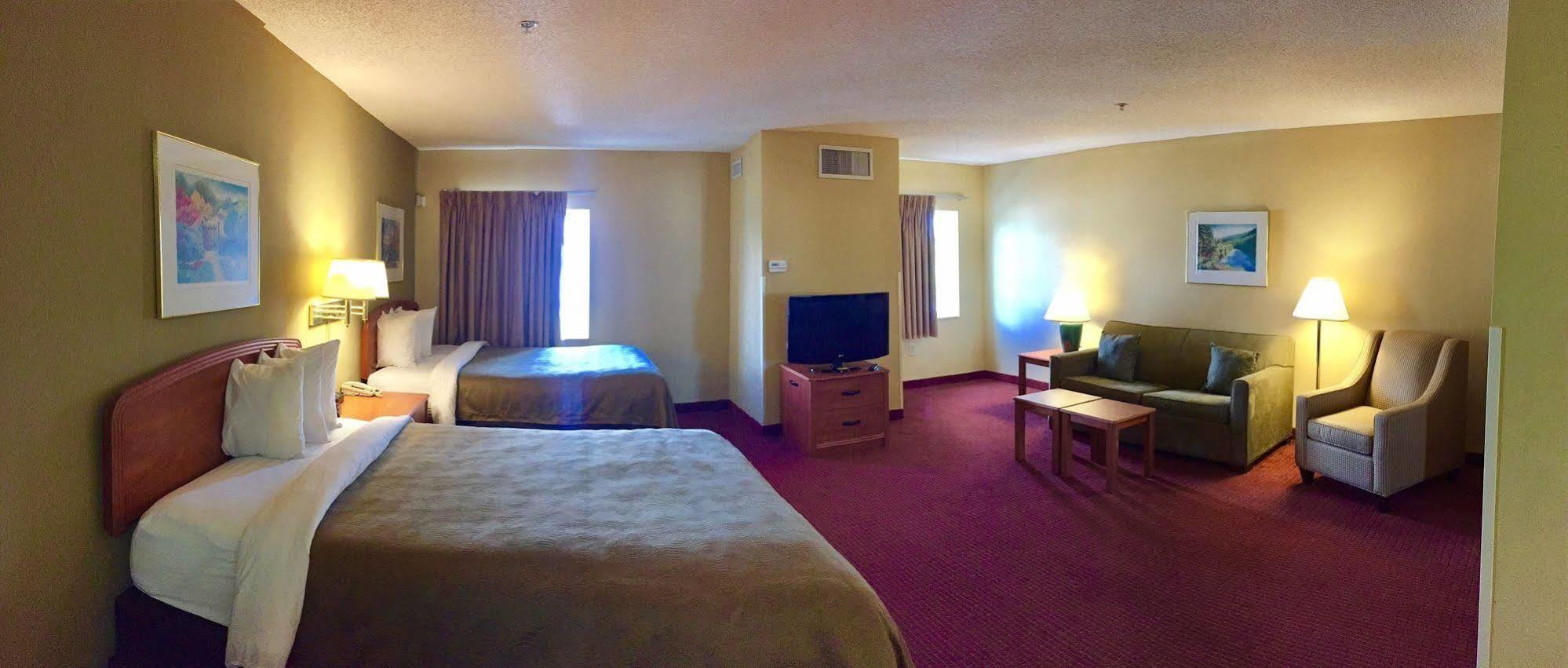 Mainstay Suites Wilmington - University Area Bagian luar foto
