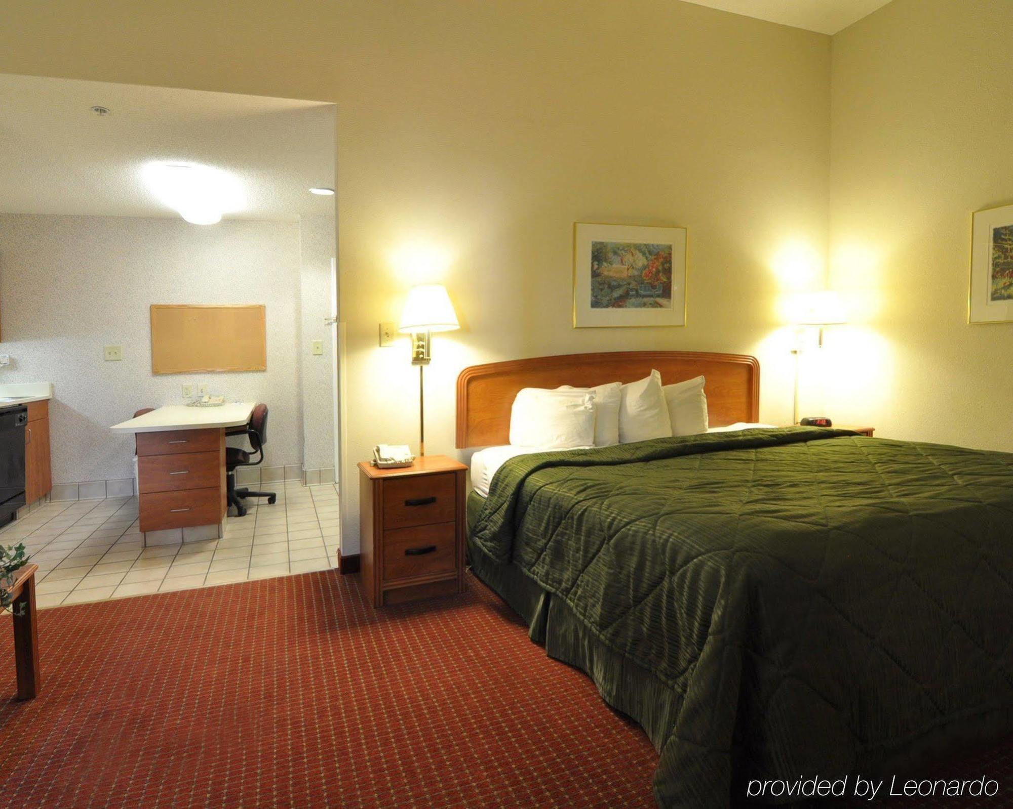 Mainstay Suites Wilmington - University Area Bagian luar foto