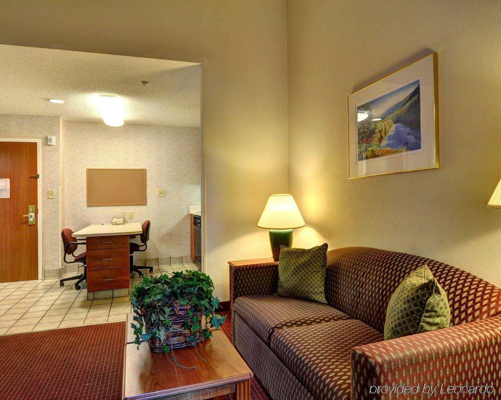 Mainstay Suites Wilmington - University Area Bagian luar foto