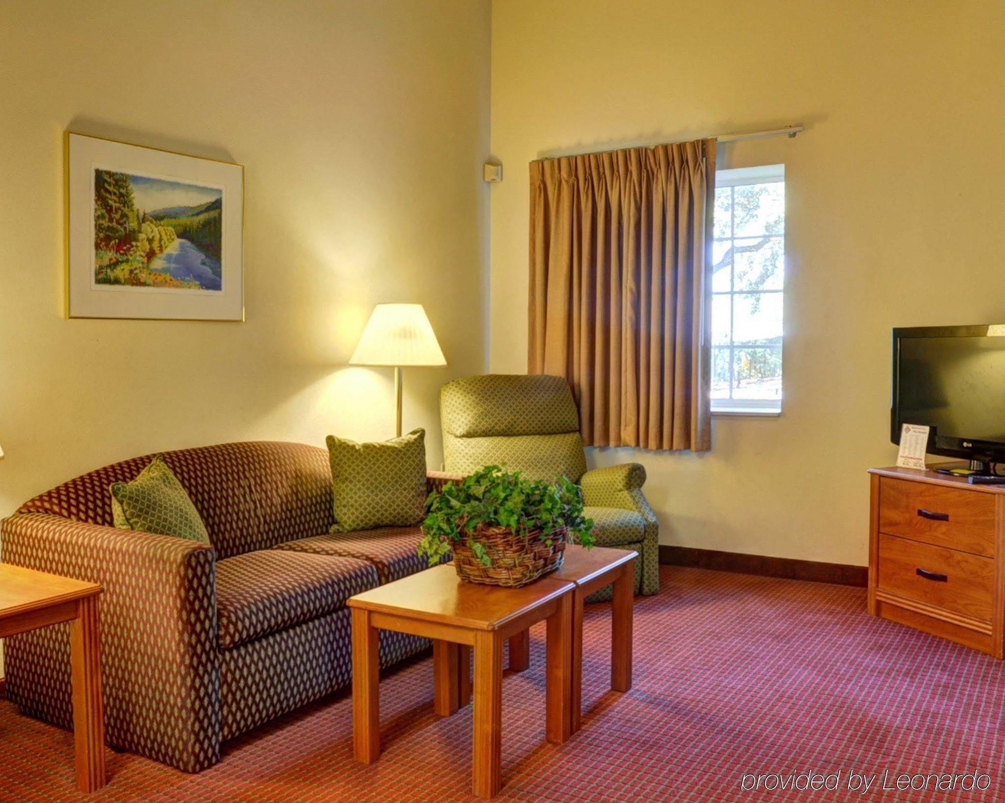Mainstay Suites Wilmington - University Area Bagian luar foto