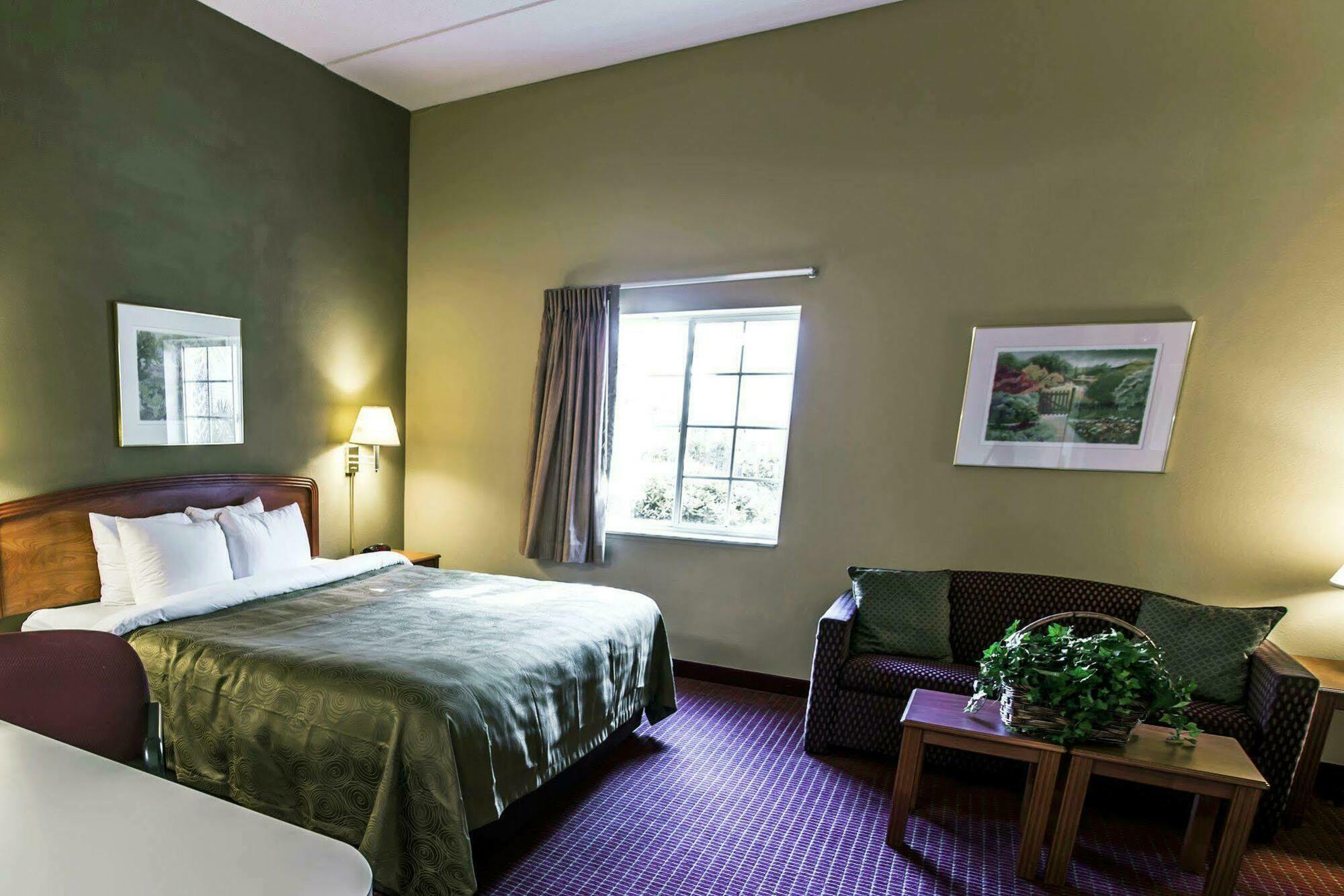 Mainstay Suites Wilmington - University Area Bagian luar foto